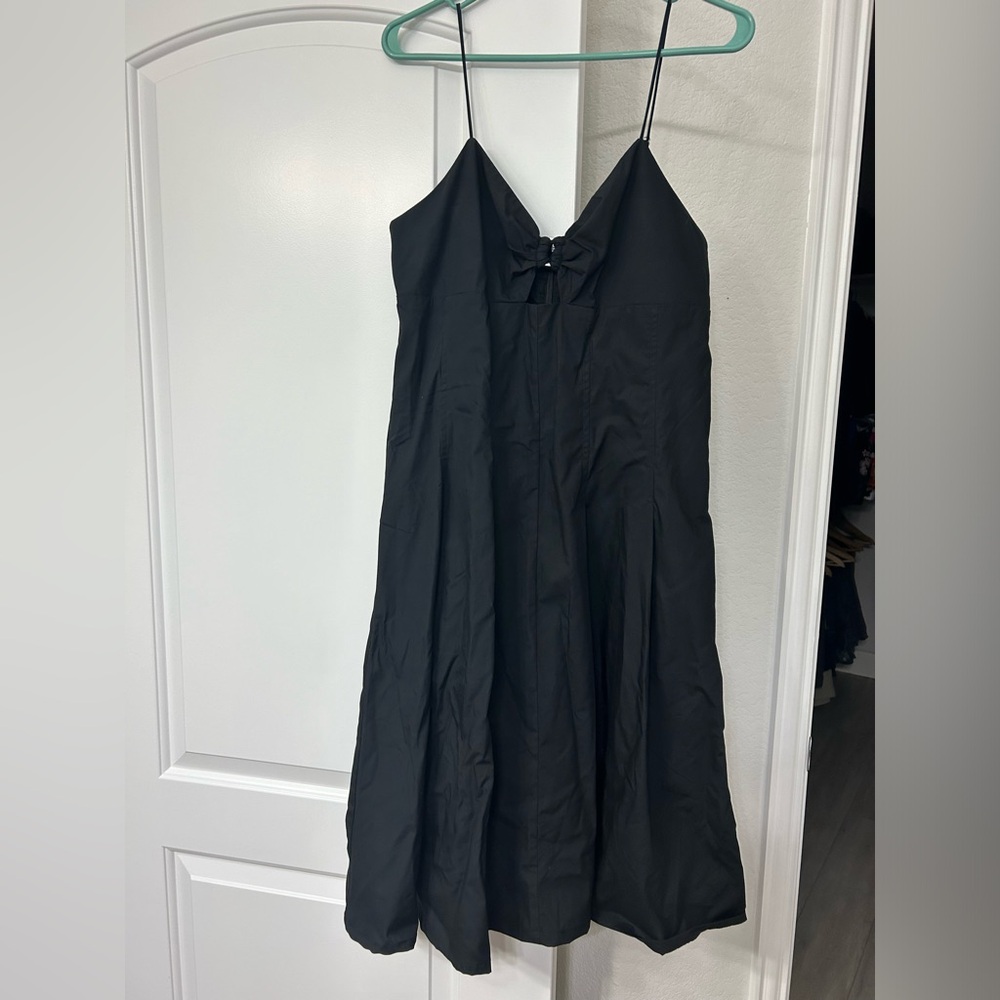 NWT Banana Rep dress. Knee length